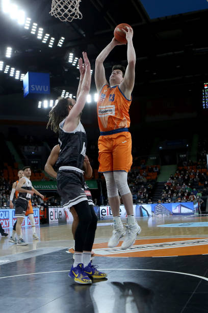 她的教练团 她的教练团